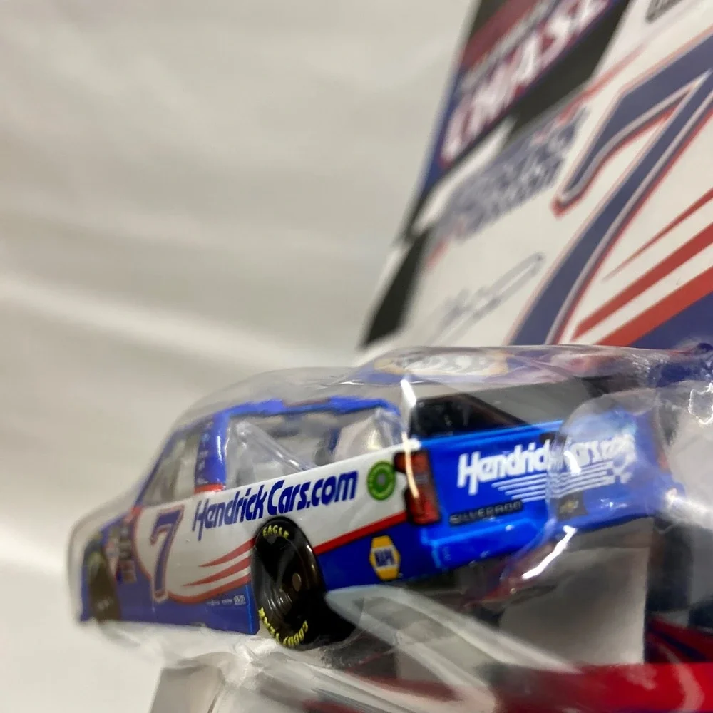 Nascar Authentics Hendrickcars.com #7 Chase Elliott SKU-26942‎ Wave 02 NIP 2023